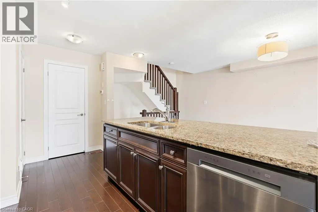 362 PLAINS Road E Unit# 10 #10