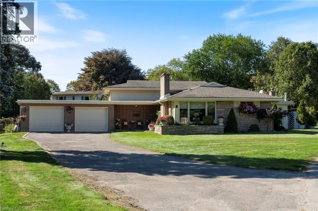 6 HOWARD Road