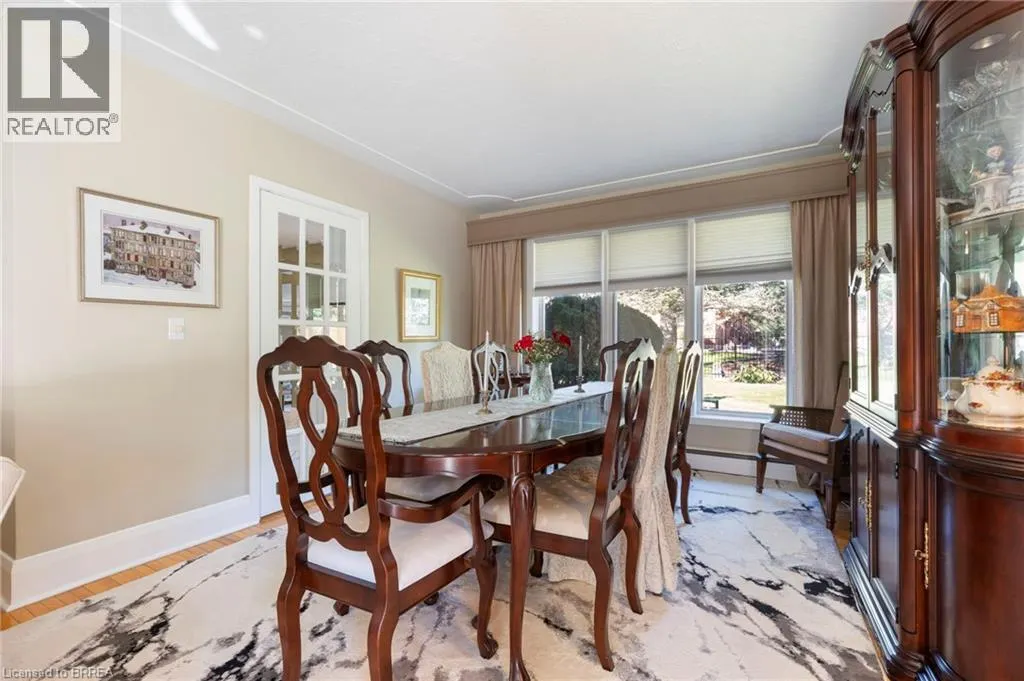 6 HOWARD Road