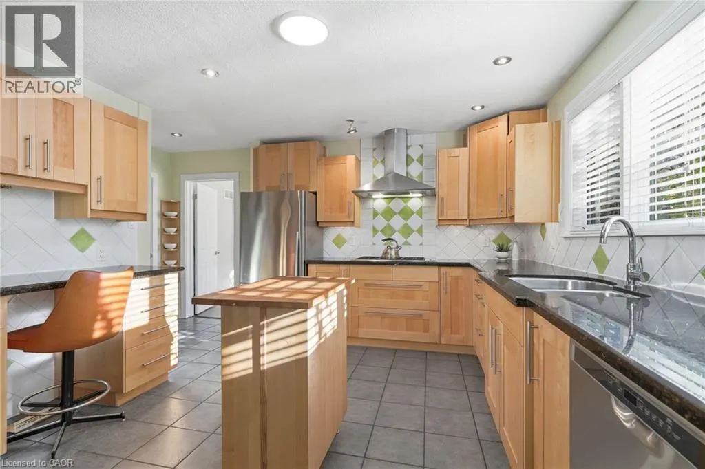 313 NORTH SHORE Boulevard W