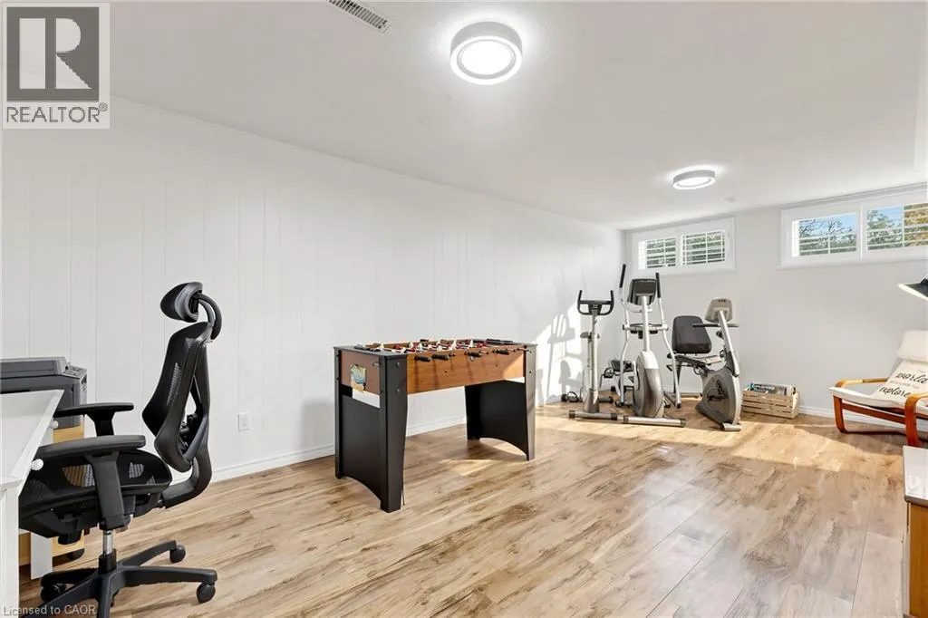 341 LYNNWOOD Drive