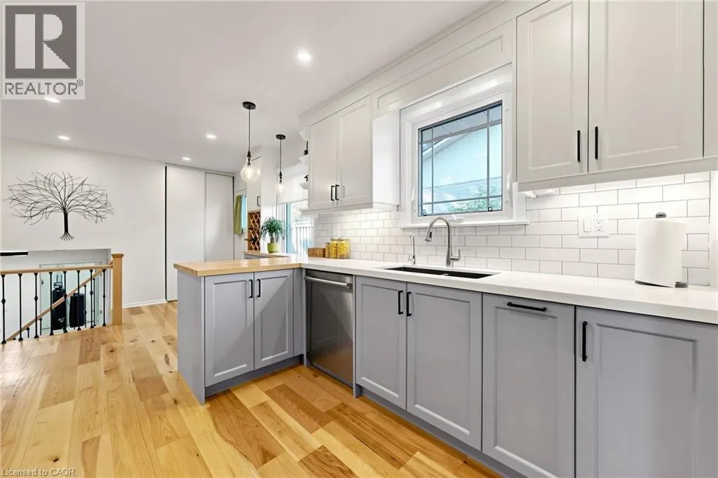 341 LYNNWOOD Drive
