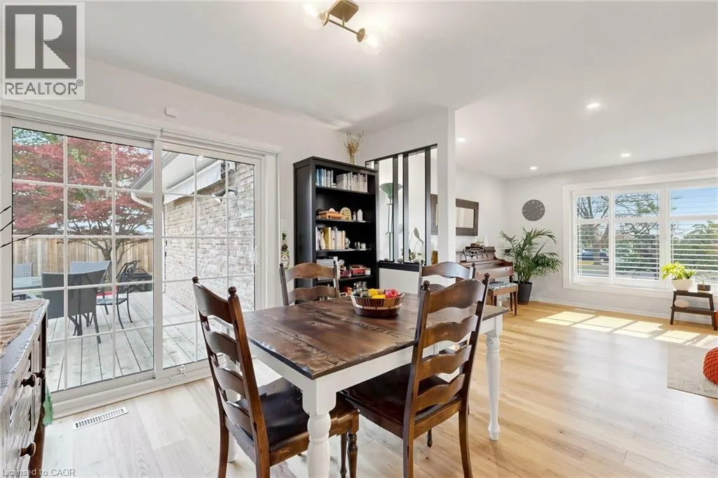 341 LYNNWOOD Drive