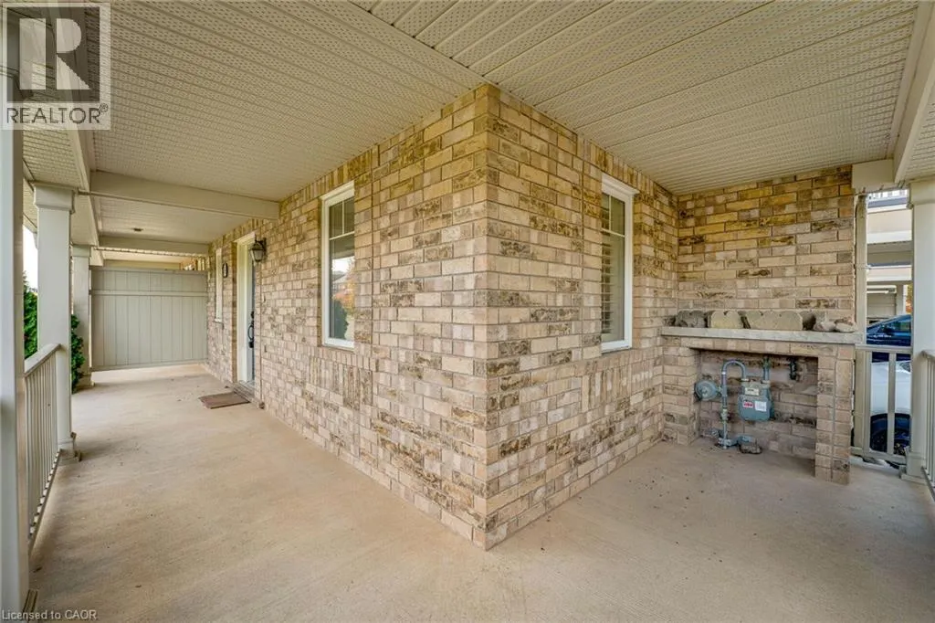890 FOWLES Court