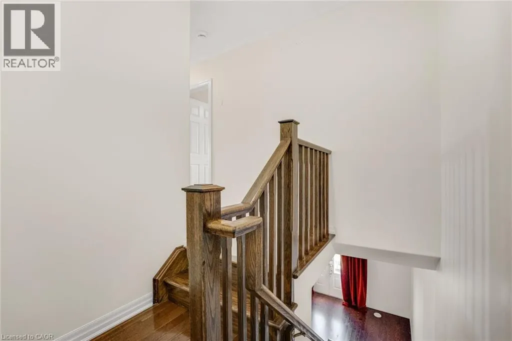 890 FOWLES Court