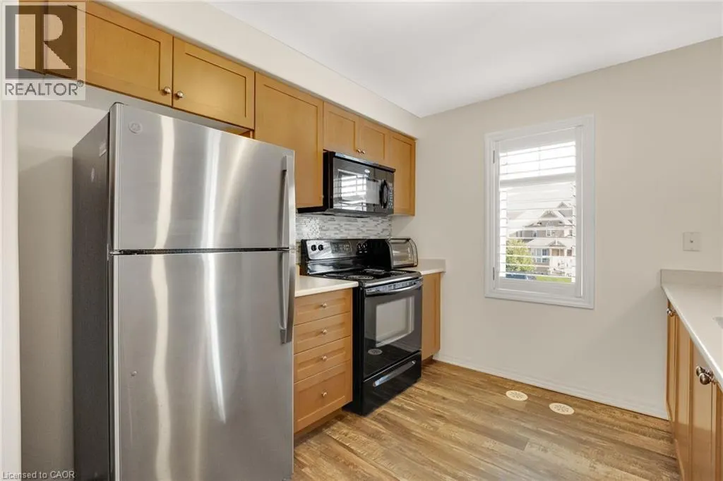 890 FOWLES Court