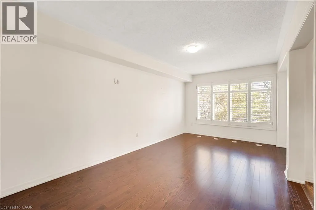 890 FOWLES Court