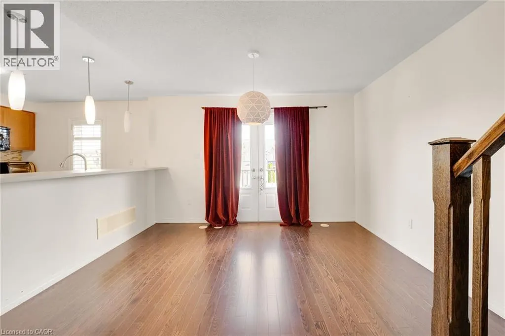 890 FOWLES Court