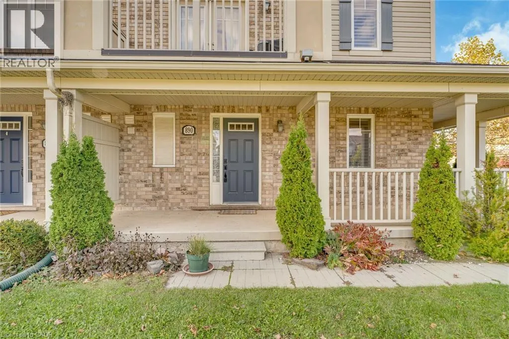 890 FOWLES Court