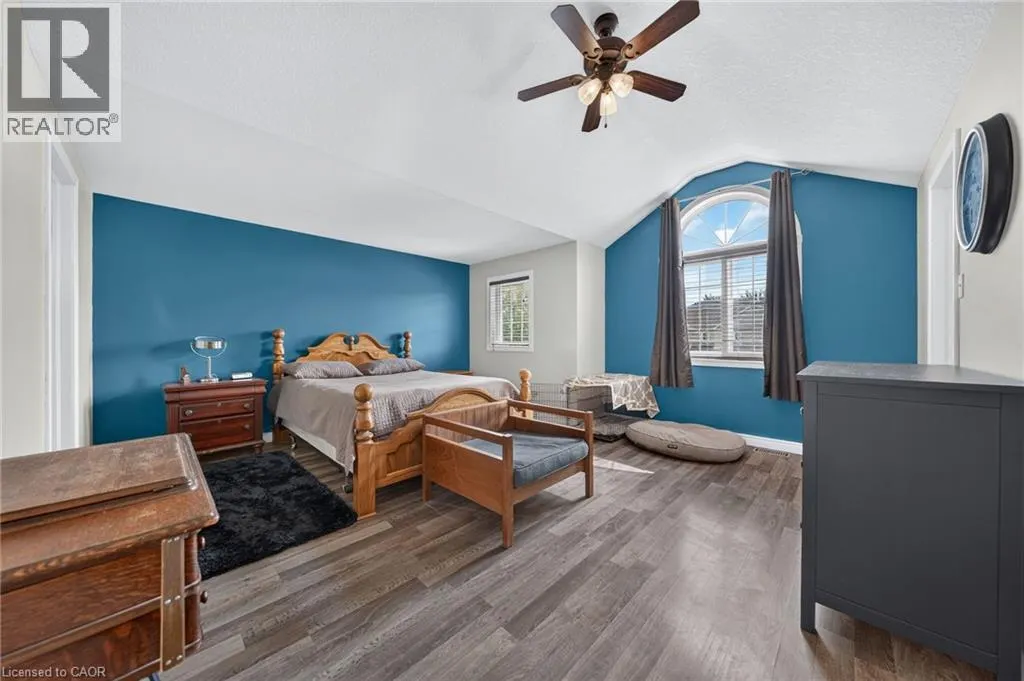 479 DOON SOUTH Drive