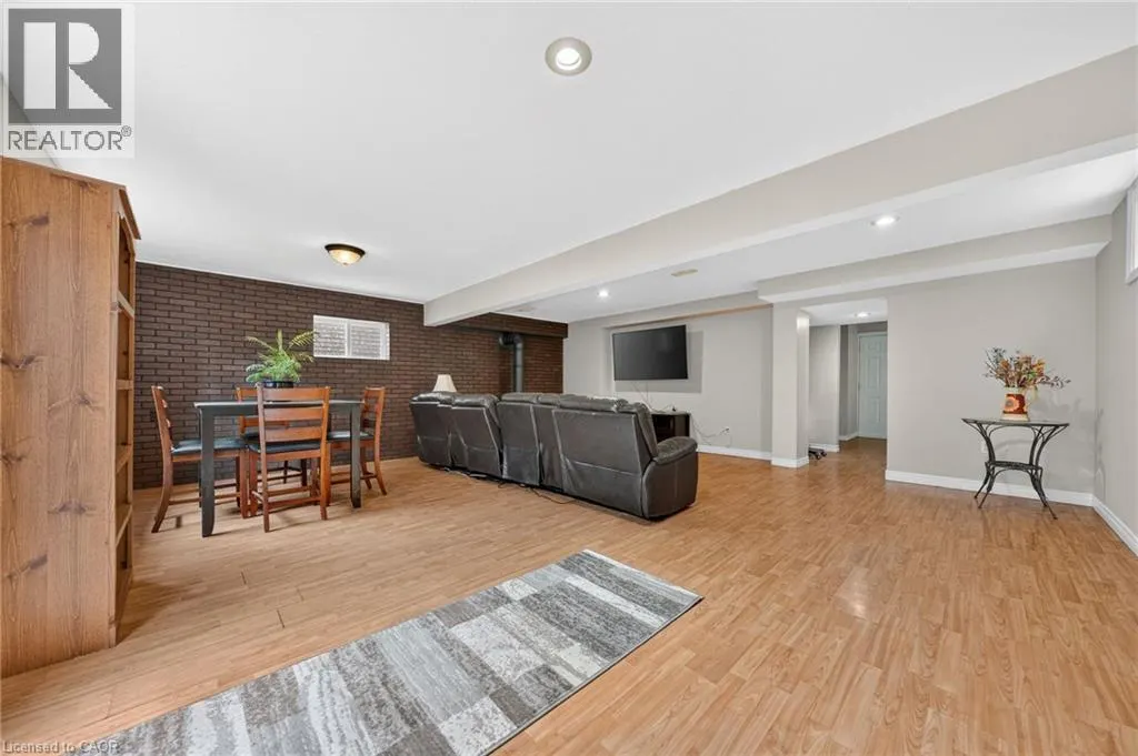 479 DOON SOUTH Drive