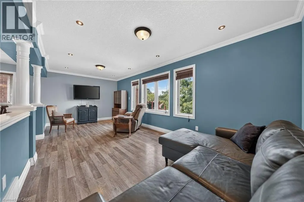 479 DOON SOUTH Drive