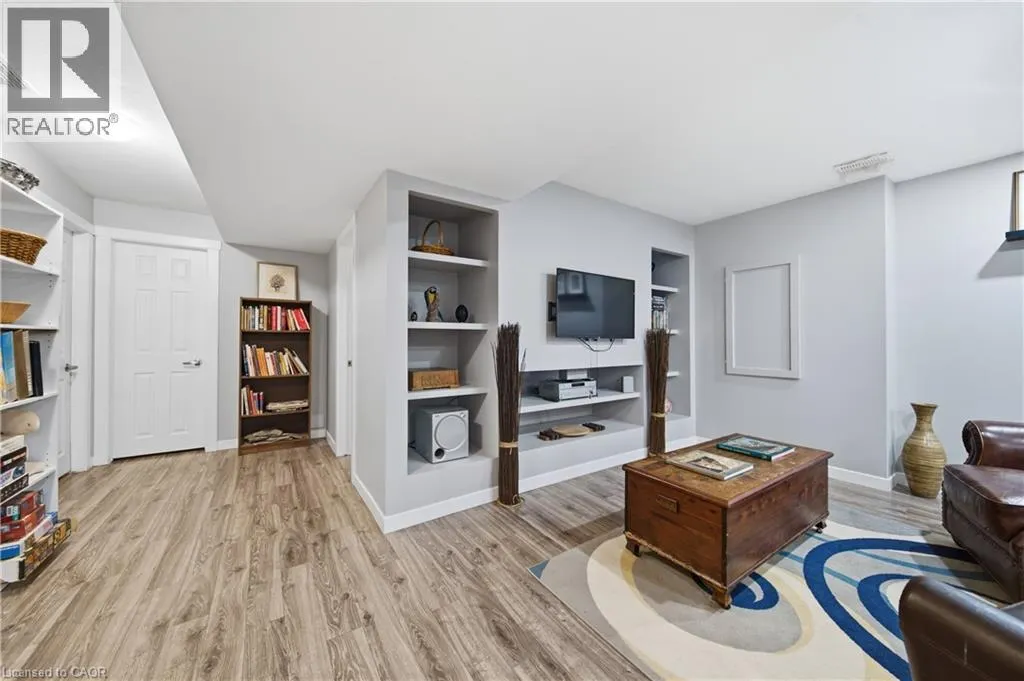 79 BEAVERBROOK Crescent