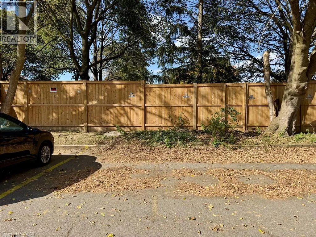 134 JANSEN Avenue