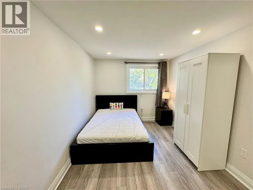 134 JANSEN Avenue