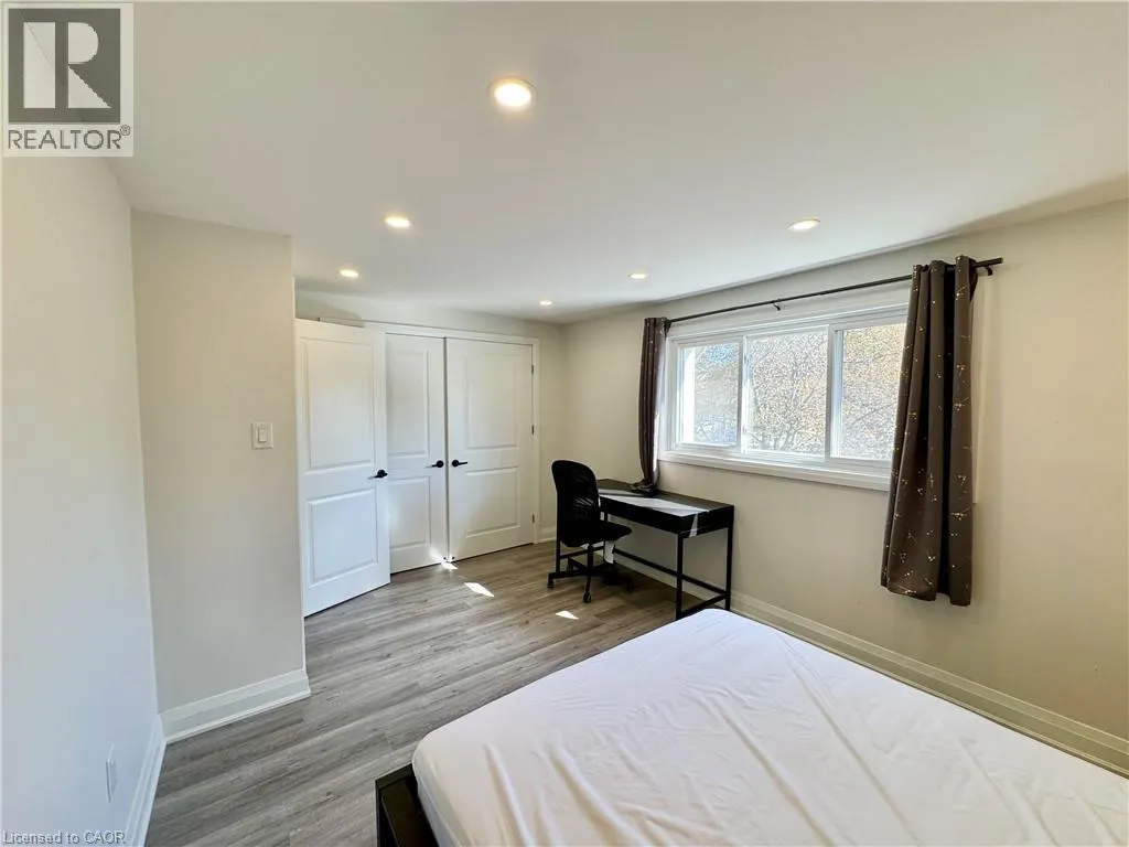 134 JANSEN Avenue