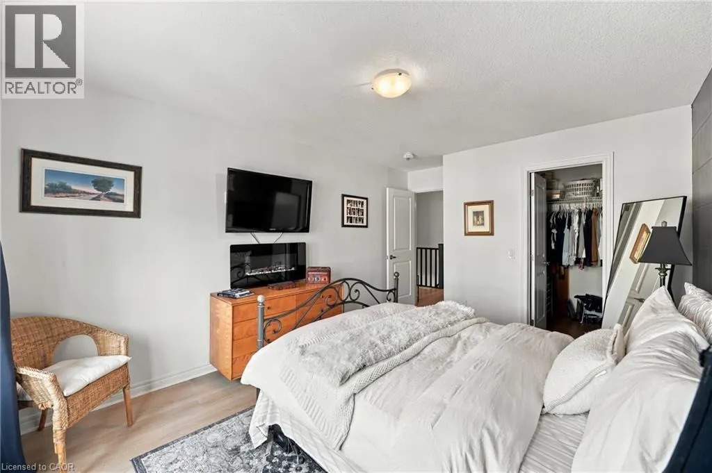 4 WATERVIEW Drive