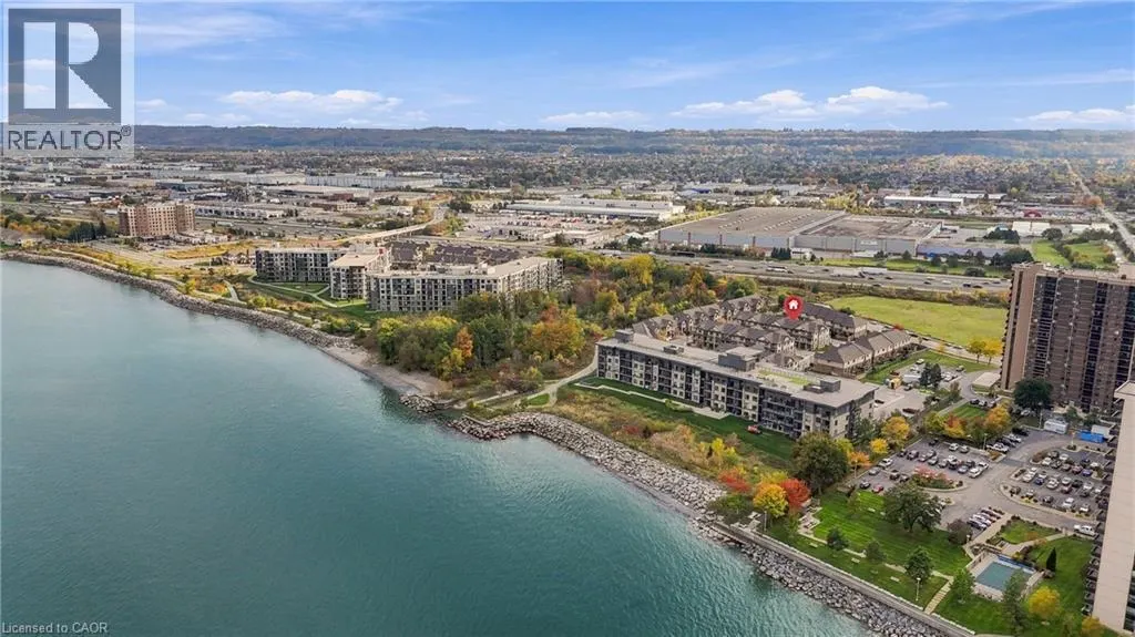 4 WATERVIEW Drive
