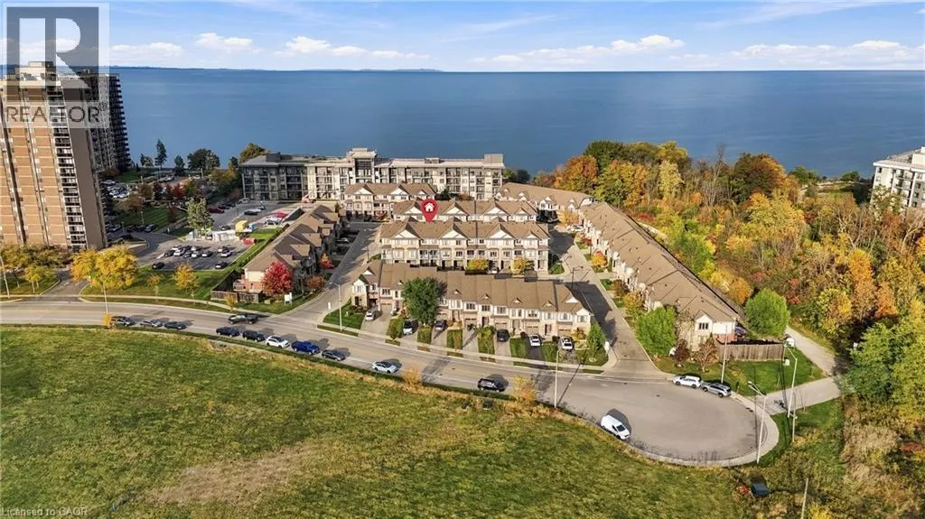 4 WATERVIEW Drive