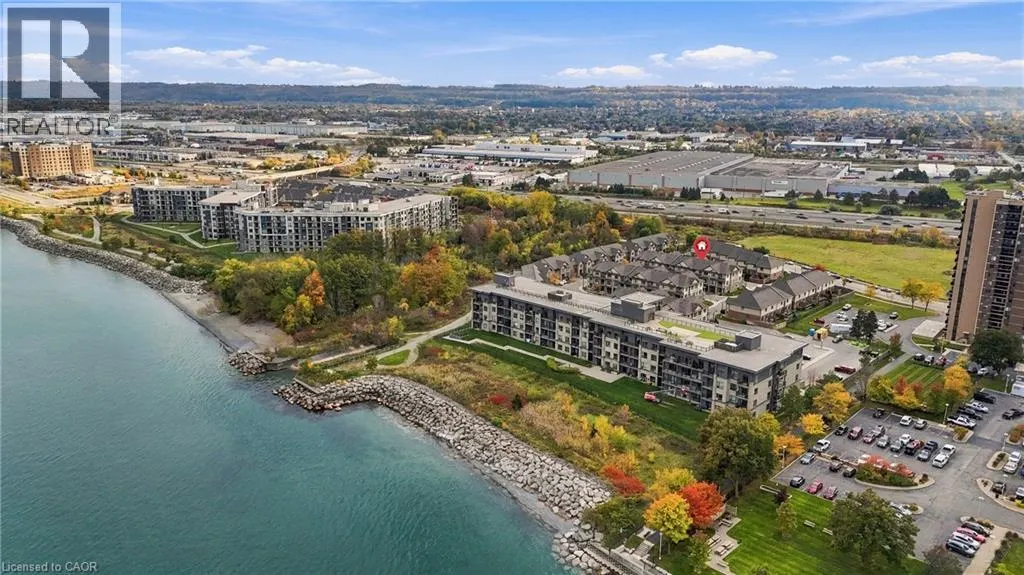 4 WATERVIEW Drive
