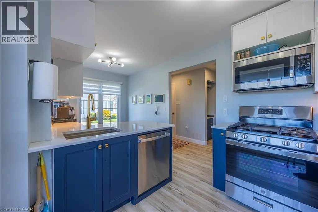 14 NEW LAKESHORE Road Unit# 17 #17