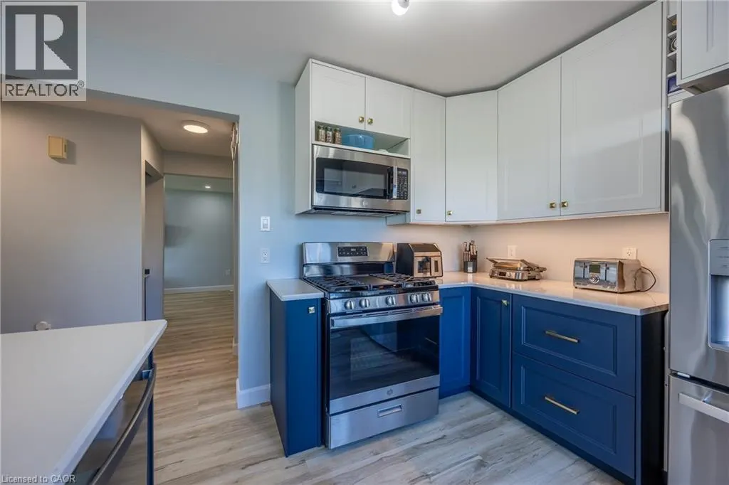 14 NEW LAKESHORE Road Unit# 17 #17