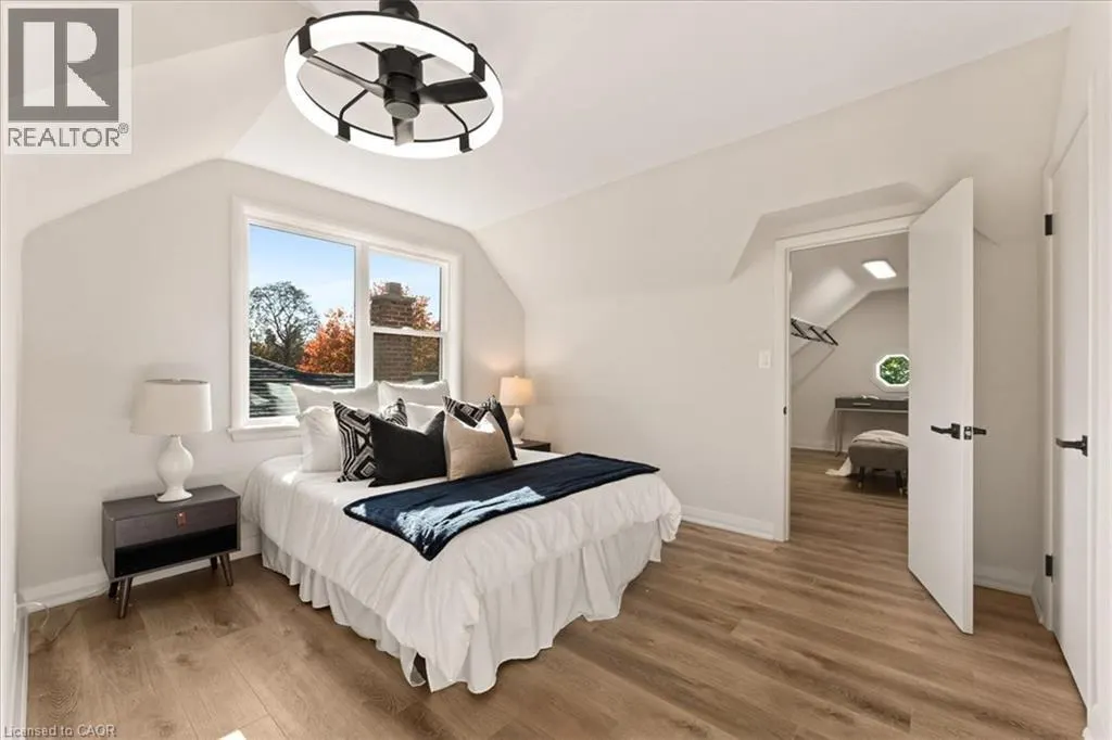39 WEST 21ST Street