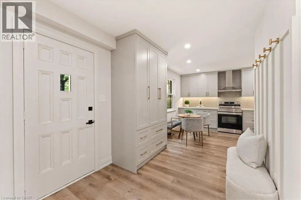 39 WEST 21ST Street