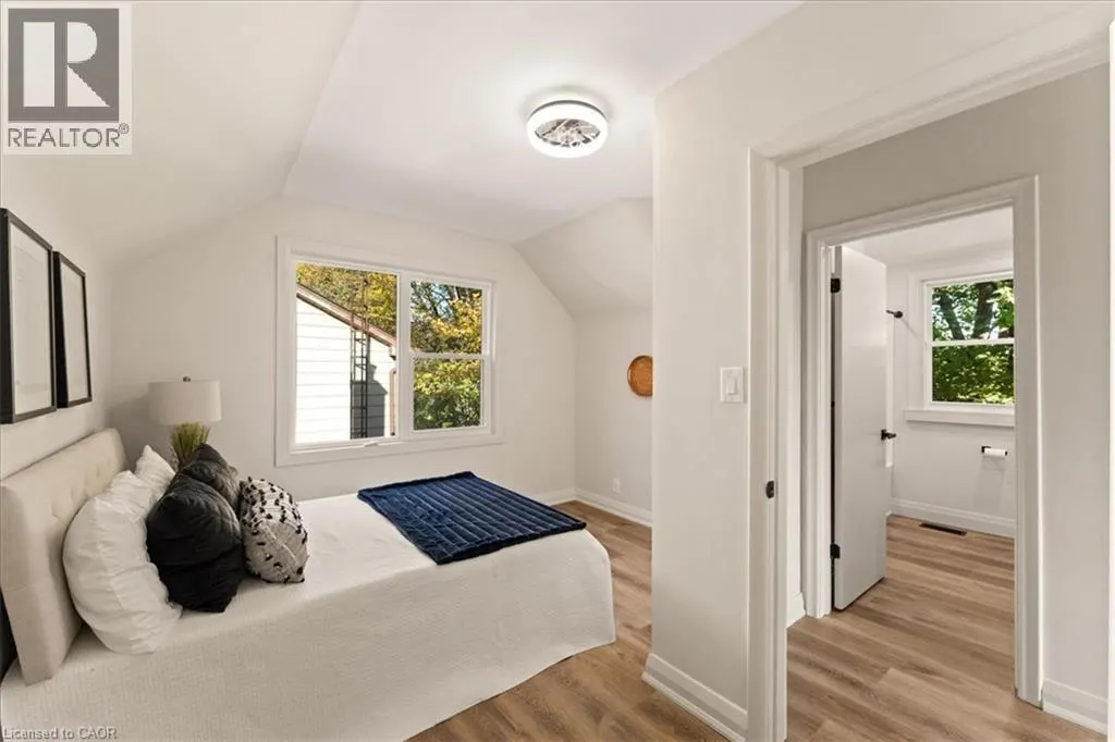 39 WEST 21ST Street