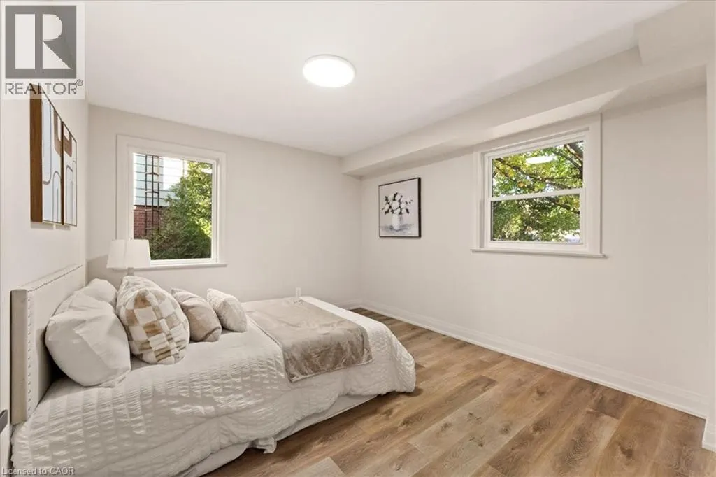 39 WEST 21ST Street