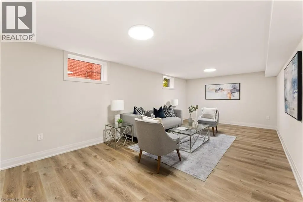 39 WEST 21ST Street