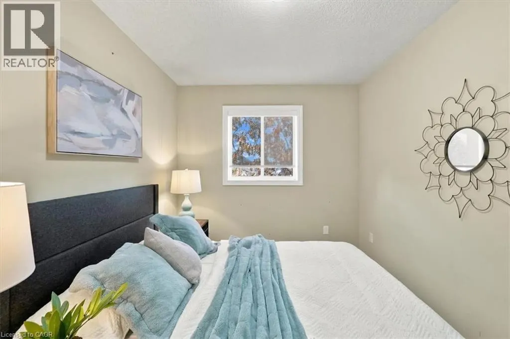 70 WILLOWRUN Drive Unit# M1 #M1