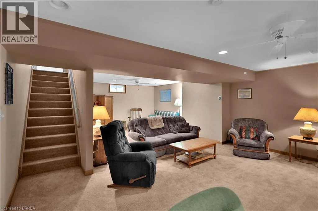 46 ANDERSON Avenue
