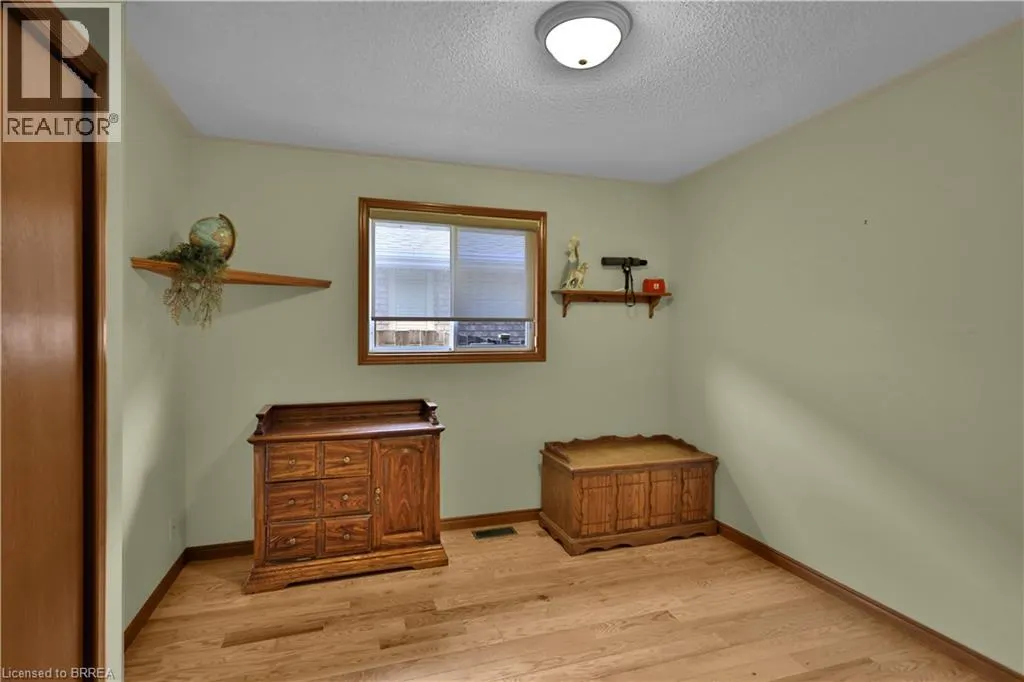 46 ANDERSON Avenue