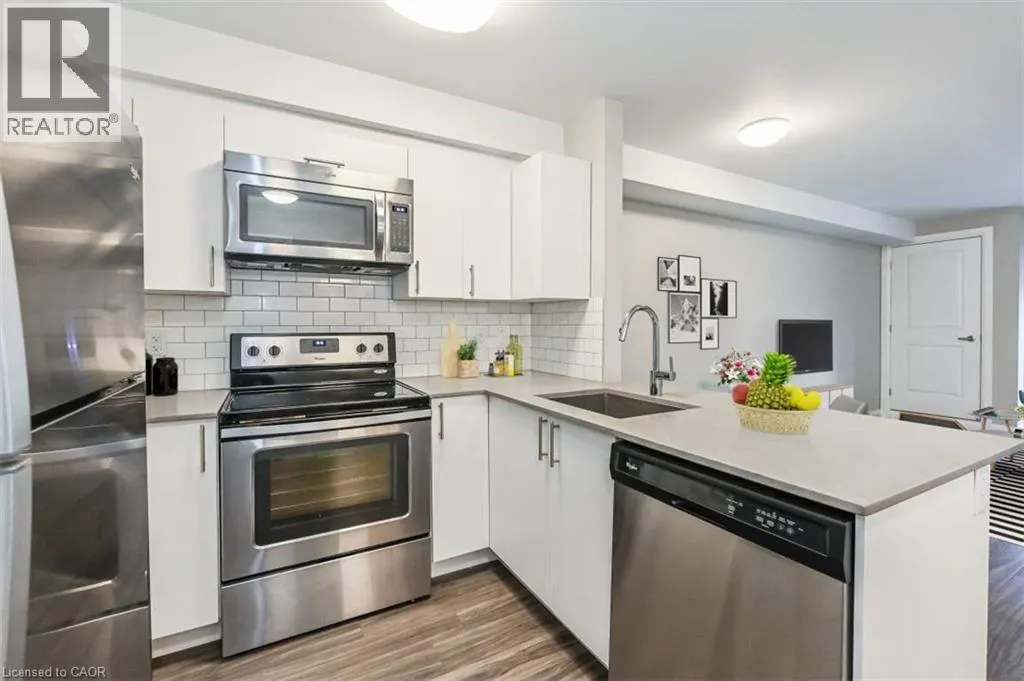 100 BRONTE Street S Unit# 208 #208