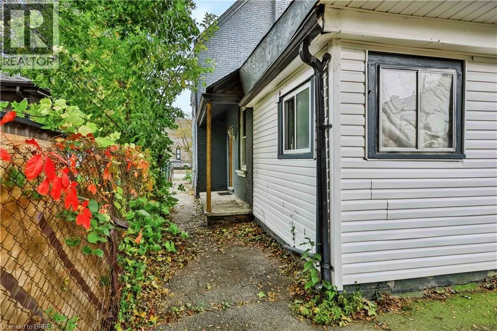 276 DALHOUSIE Street