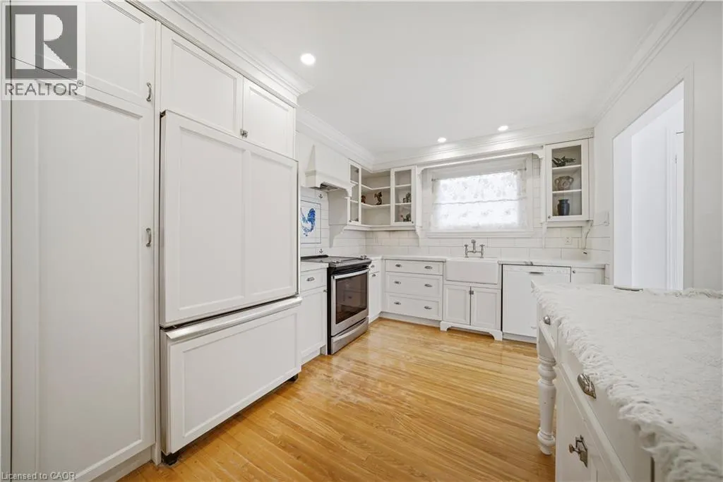 481 ANTHONY Drive