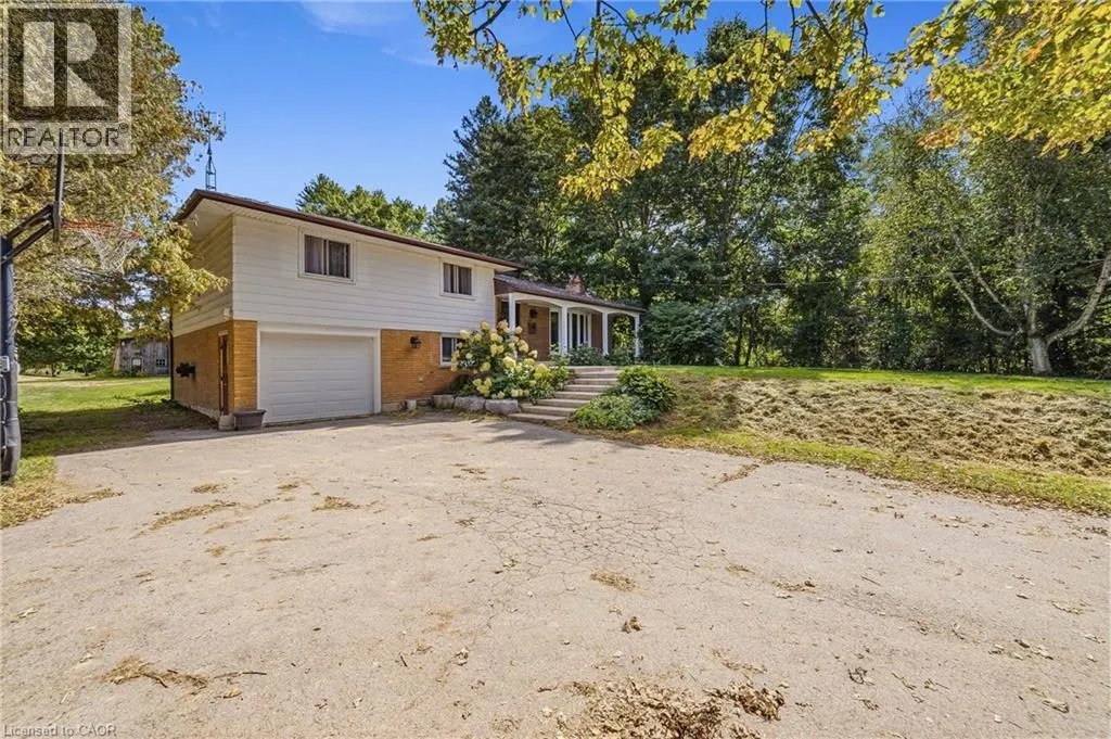 205 SUNNYRIDGE Road
