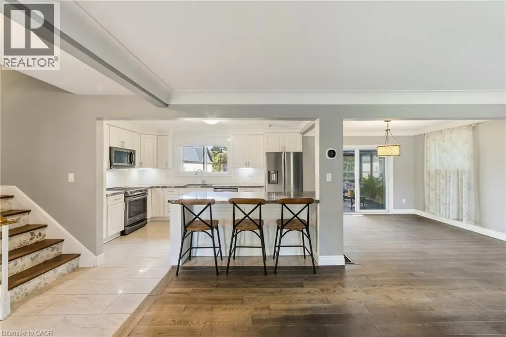 205 SUNNYRIDGE Road