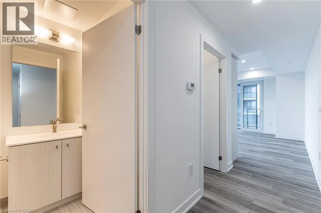 5 WELLINGTON Street S Unit# 502 #502