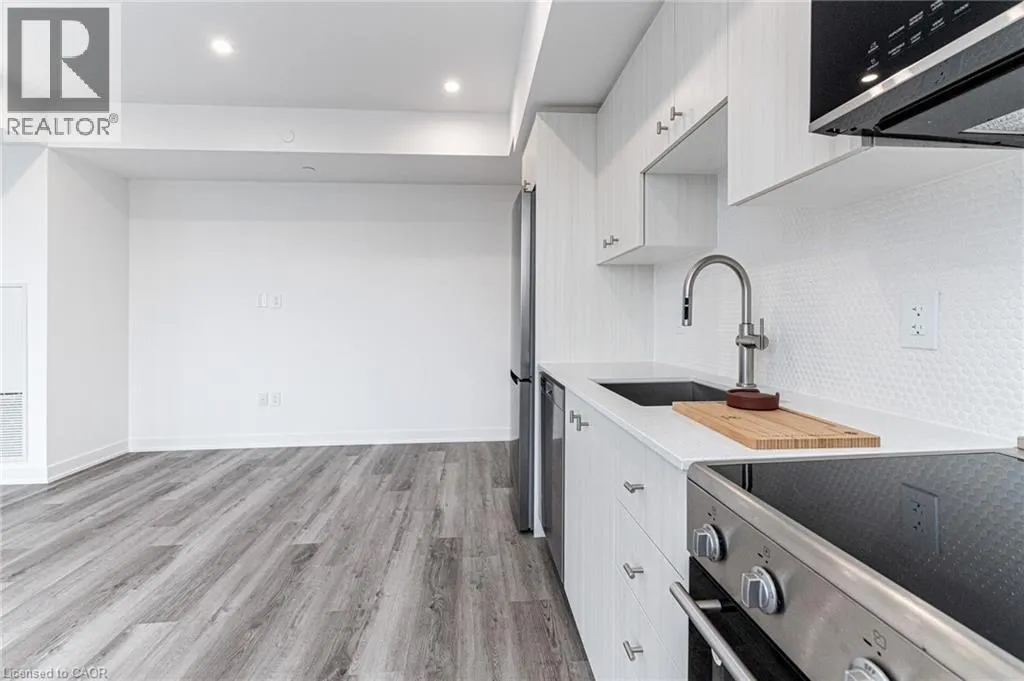 5 WELLINGTON Street S Unit# 502 #502