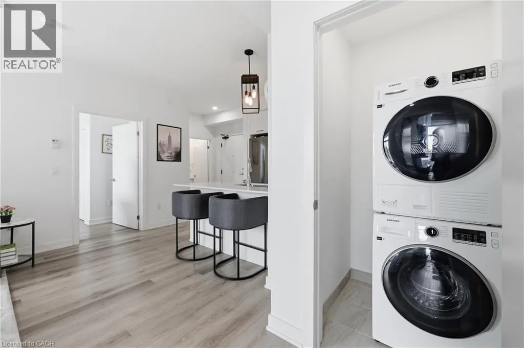600 NORTH SERVICE Road Unit# 301 #301