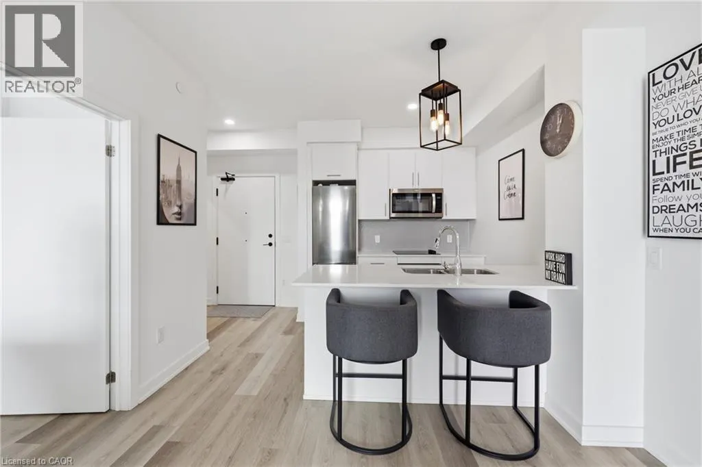 600 NORTH SERVICE Road Unit# 301 #301