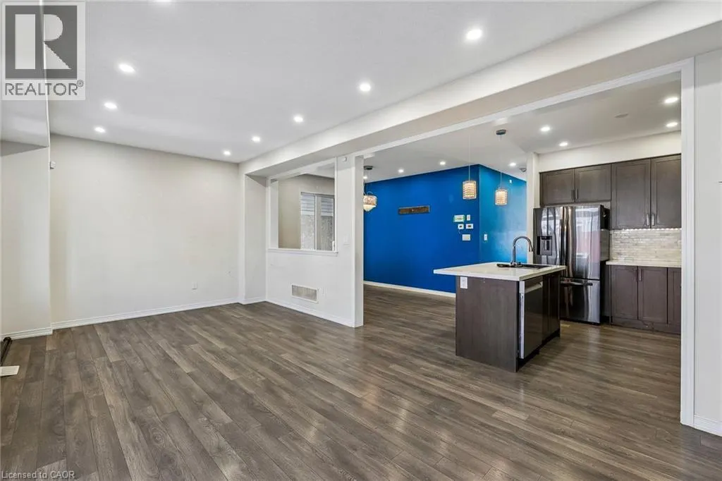 16 ALEXANDRA Drive