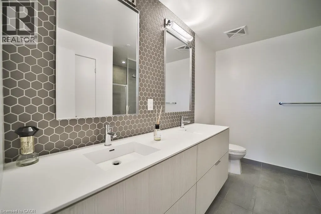 2530 EGLINTON Avenue W Unit# 102 #102