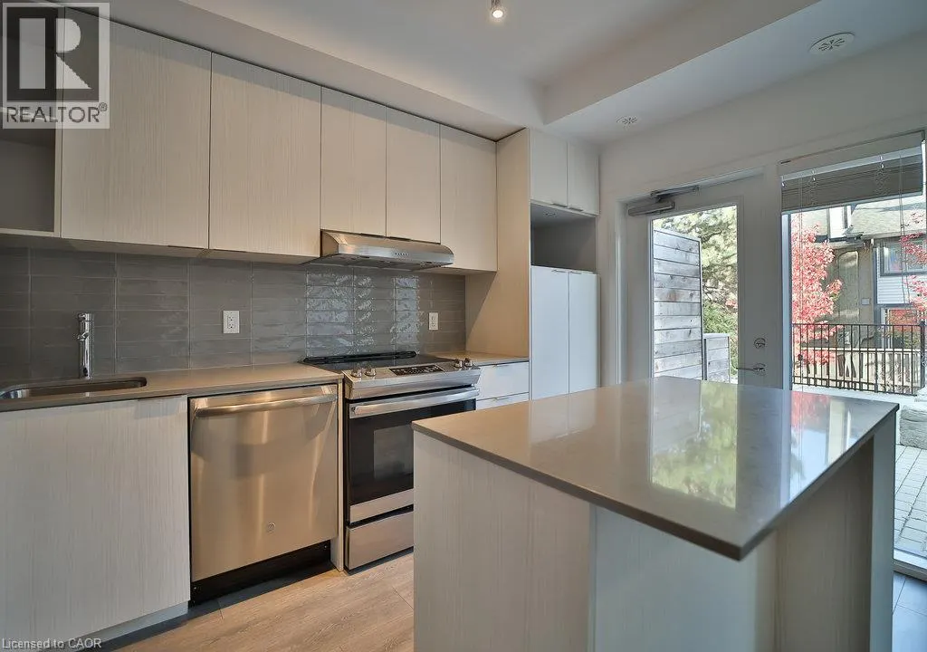 2530 EGLINTON Avenue W Unit# 102 #102
