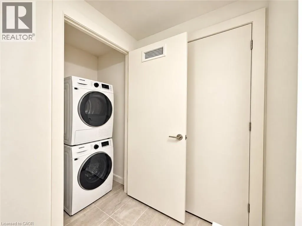 741 KING Street W Unit# 1705 #1705