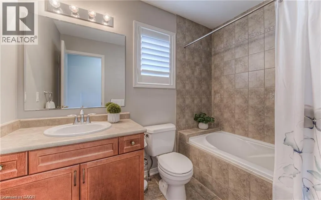 308 COLTON Circle Unit# Upper Level