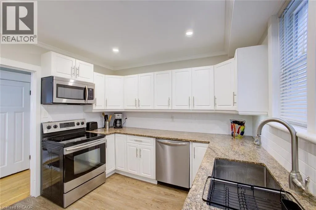 96 JOHN Street W Unit# MAIN #MAIN