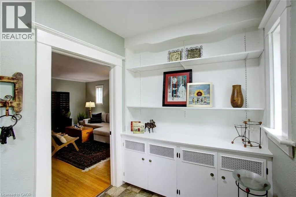 96 JOHN Street W Unit# MAIN #MAIN